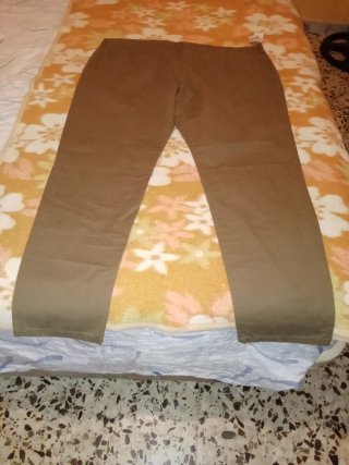 Pantalón tipo vaquero hombre
