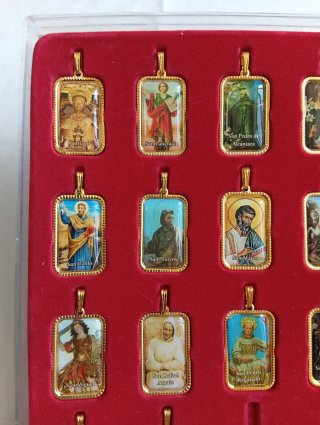 Colección Santos venerados en España. 29 Medallas