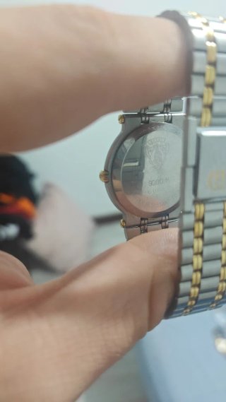 Reloj Gucci 9000M. Leer descripción.