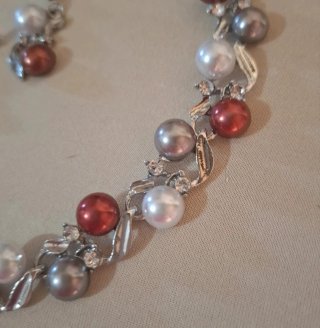 Set elegante collana e orecchini perle
