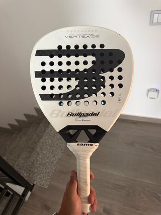 Bullpadel Vertex 05 - Pala de pádel
