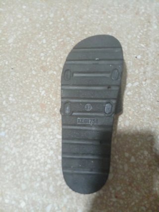 Chanclas P&L con diamantes