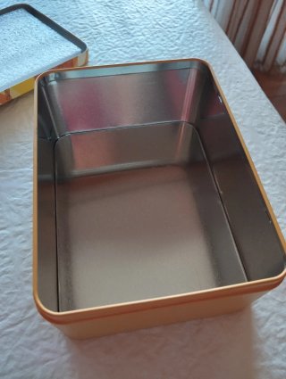 Jordi Labanda Bolsa Tote y Caja Metálica