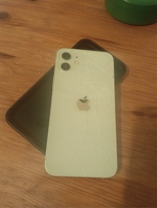 iPhone 12 64GB