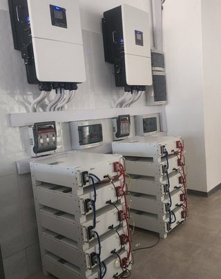 INSTALACION DE PLACAS SOLARES Y CARGADOR DE COCHE