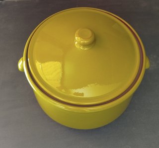 Cocotte cerámica artesanal color pistacho 25cm
