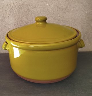 Cocotte cerámica artesanal color pistacho 25cm