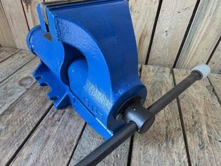 TORNILLO DE BANCO S125