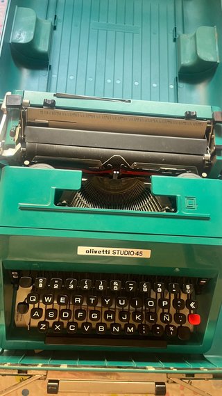 Máquina de Escribir Olivetti Studio 45 Verde