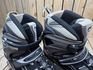 PATINES EN LINEA FILA CON MOCHILA