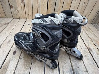 PATINES EN LINEA FILA CON MOCHILA