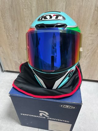 Casco KYT TT Course