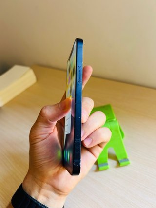 iPhone 12 64GB Negro 77%