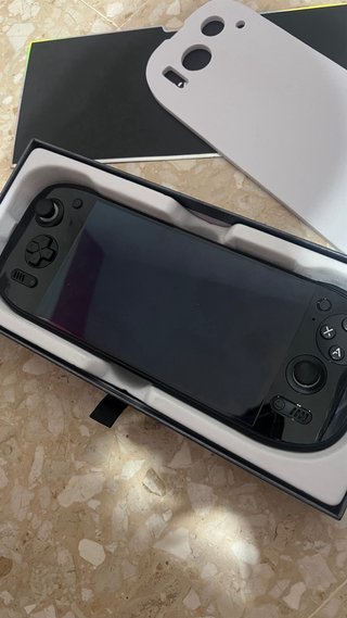 Consola Ayn odin2 portal