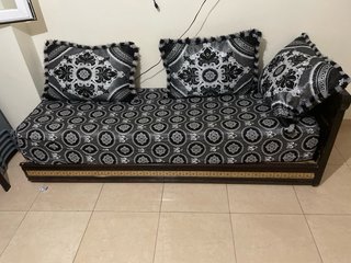 Sofá Marroquí Tela y Madera