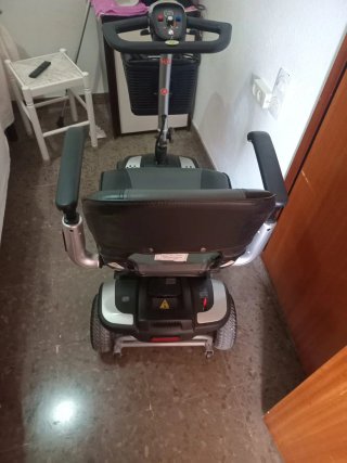 Silla eléctrica de movilidad reducida