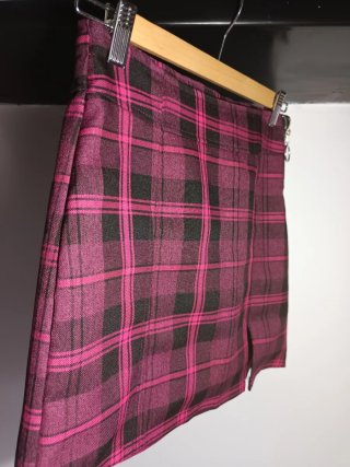 Falda cuadros rosa y negra