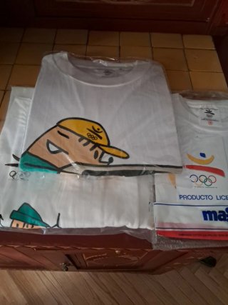 3 Camisetas Cobi (2 XL, 1 Talla 18)