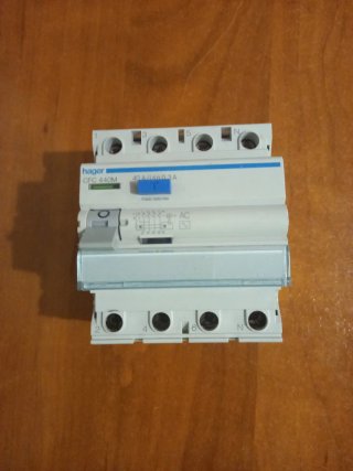 Interruptor Diferencial Hager CFC 440M 40A