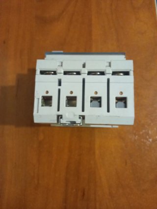Interruptor Diferencial Hager CFC 440M 40A