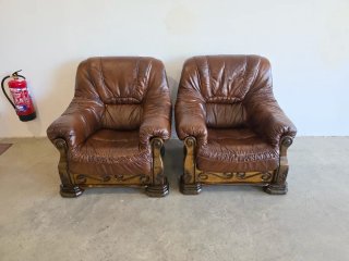 Sofá y sillones piel rústicos marrones