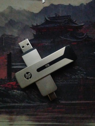 Chiavetta USB HP 1TB