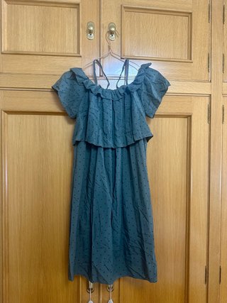 Vestido verde con lunares