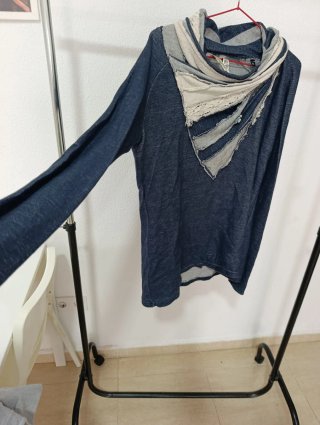 Jersey Desigual Azul y Beige