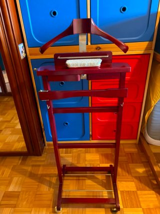 Galán de Ropa Madera y Metal