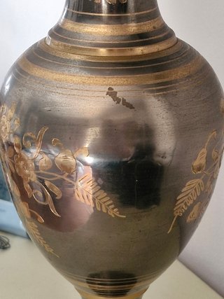 Jarrón Metálico Decorado Dorado y Plateado