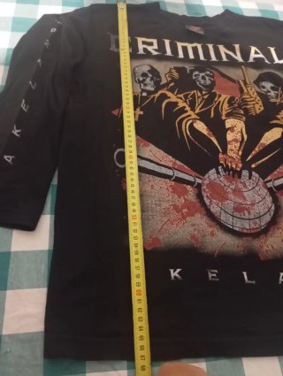 Camiseta Criminal Manga Larga Negra