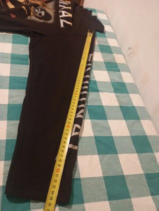 Camiseta Criminal Manga Larga Negra