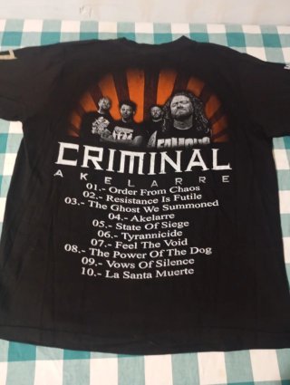 Camiseta Criminal Manga Larga Negra