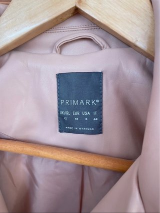 Chaqueta efecto piel rosa palo