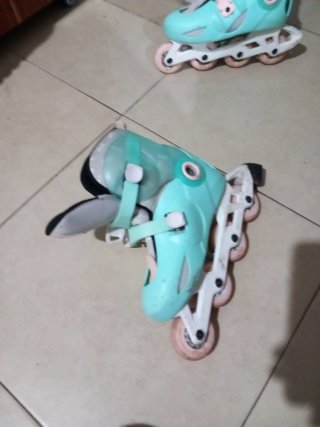 Patines en línea infantiles color turquesa