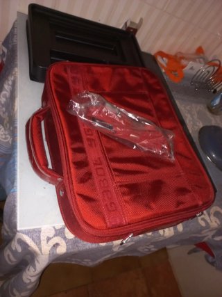Maletín para ordenador portátil rojo