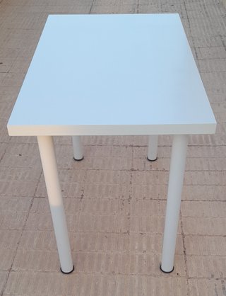 Mesa de escritorio Ikea blanca