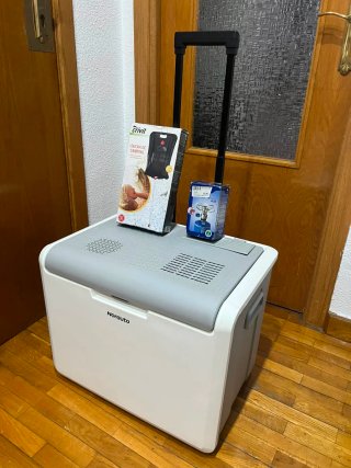 Nevera portátil Norauto con ruedas+ducha+campingz