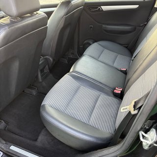 Mercedes-Benz A180 ! UNICO PROPIETARIO !