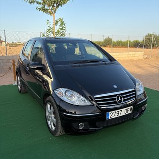 Mercedes-Benz A180 ! UNICO PROPIETARIO !