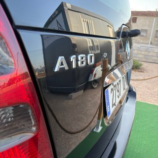 Mercedes-Benz A180 ! UNICO PROPIETARIO !