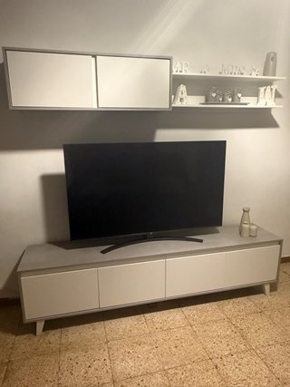 Mueble TV moderno gris y blanco