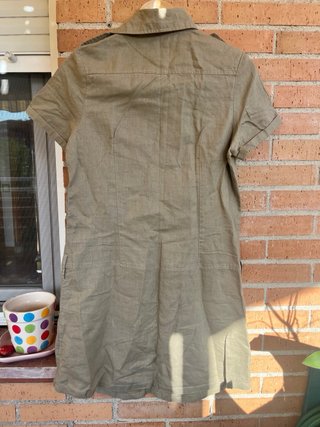 Vestido corto lino beige