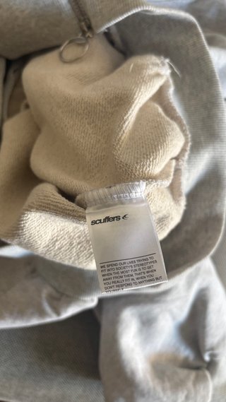 Sudadera Scuffers gris con cremallera