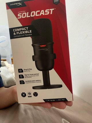 Micrófono HyperX SoloCast  Compacto y Flexible