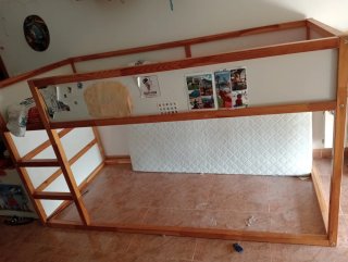 Cama kura Ikea Madera