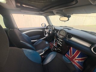 MINI Cooper R56 2007