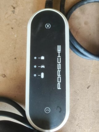 Porsche Macan 0