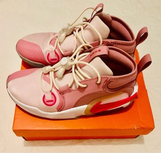 Zapatillas Nike Crossover Rosas y Blancas