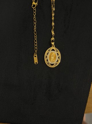 Collar Medalla Virgen - Plata Chapada en Oro 18K